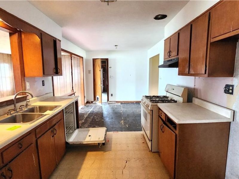 7731 Southland Drive, Mentor on the Lake, OH 44060 Photo 15