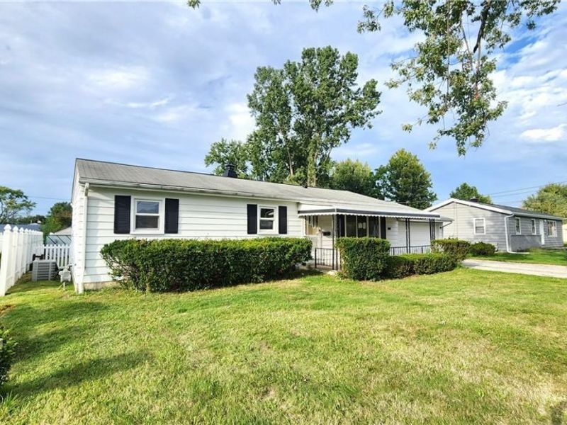 7731 Southland Drive, Mentor on the Lake, OH 44060 Photo 2