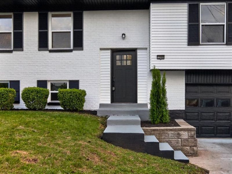 12080 Greystone Court, Springfield Township, OH 45240 Photo 4