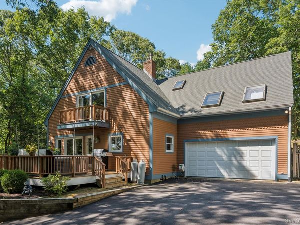 1745 Bayview Avenue , Mattituck, NY 11952