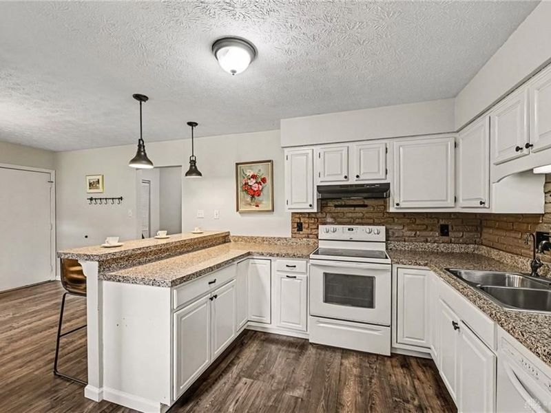 3849 Winthrop Drive, Beavercreek, OH 45431 Photo 12