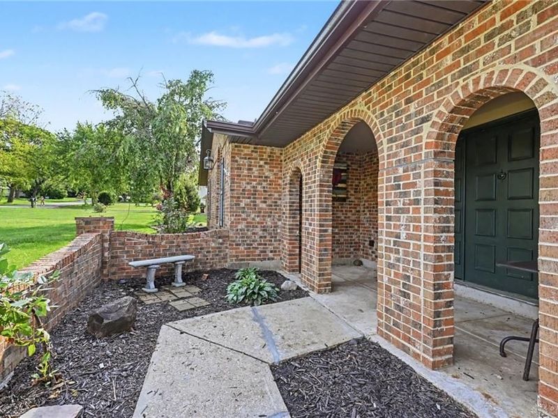 3849 Winthrop Drive, Beavercreek, OH 45431 Photo 4