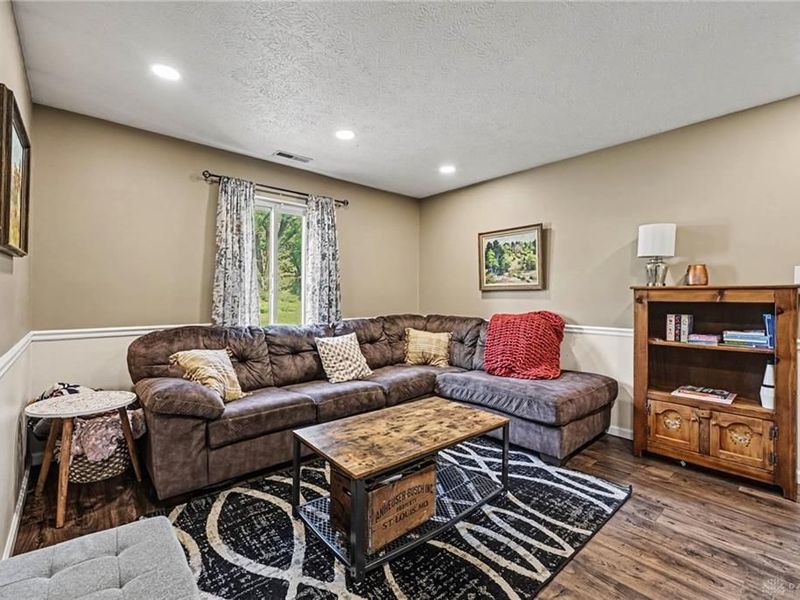 3849 Winthrop Drive, Beavercreek, OH 45431 Photo 9