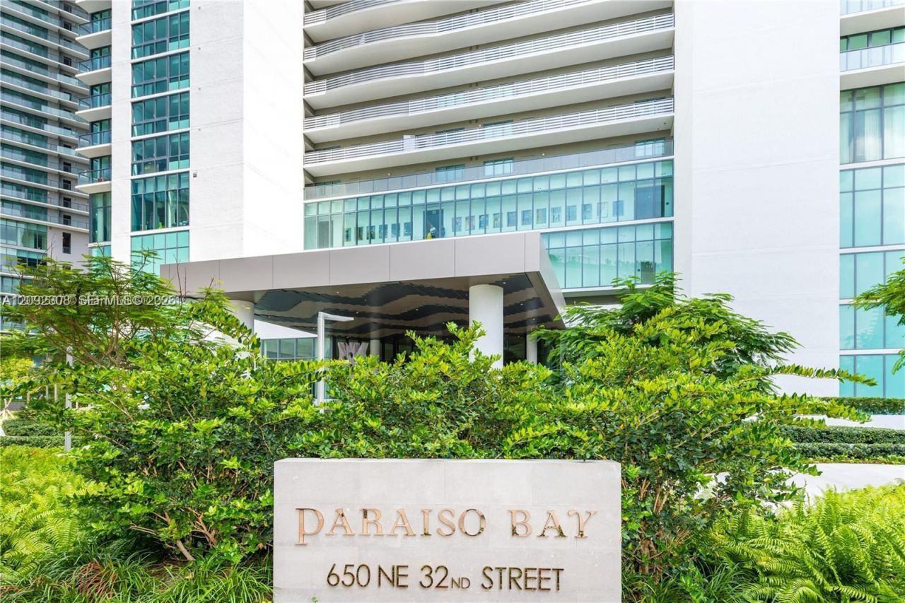 650 NE 32nd St , Unit 4105, Miami, FL 33137 Photo