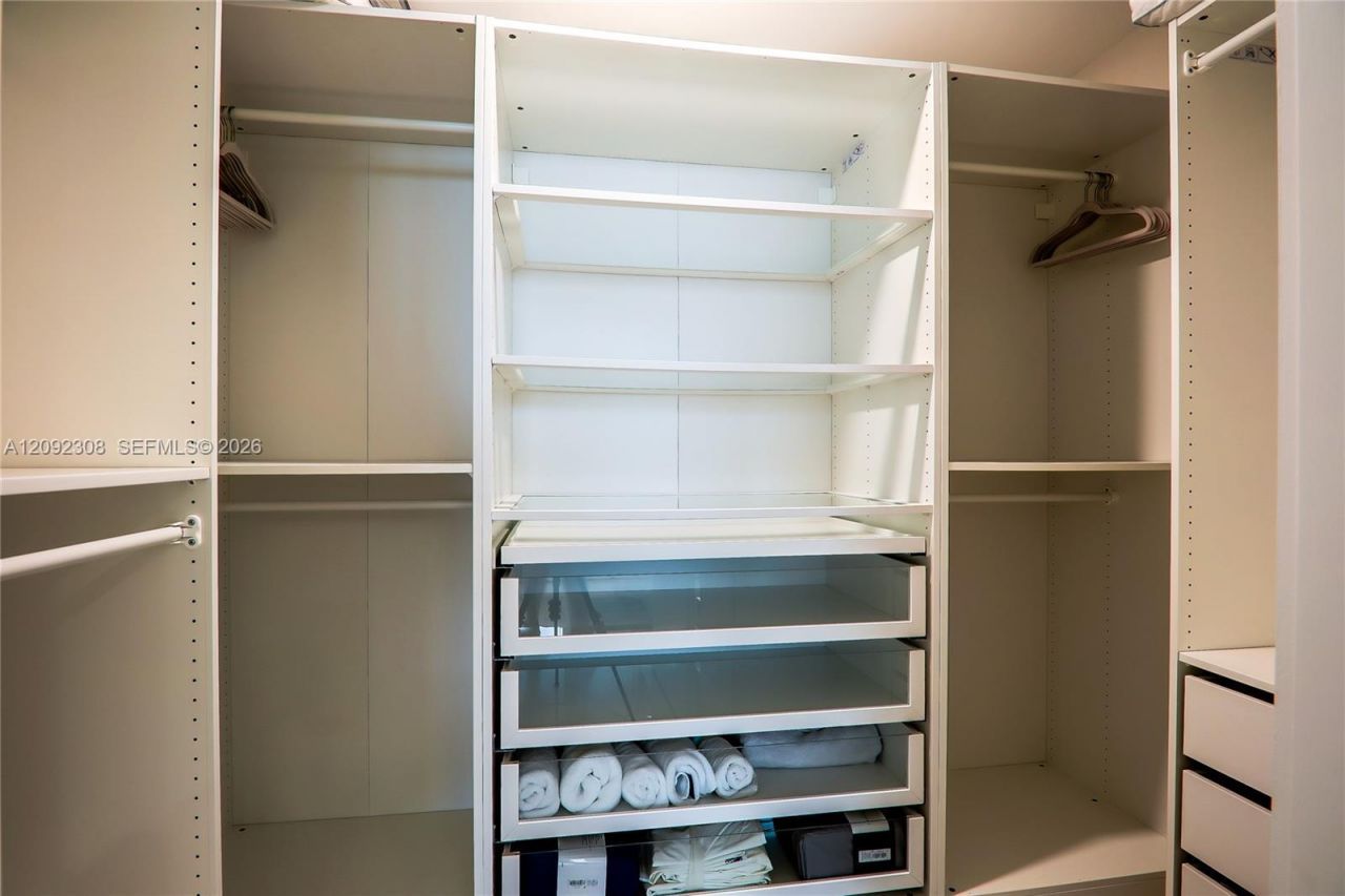 650 NE 32nd St , Unit 4105, Miami, FL 33137 Photo