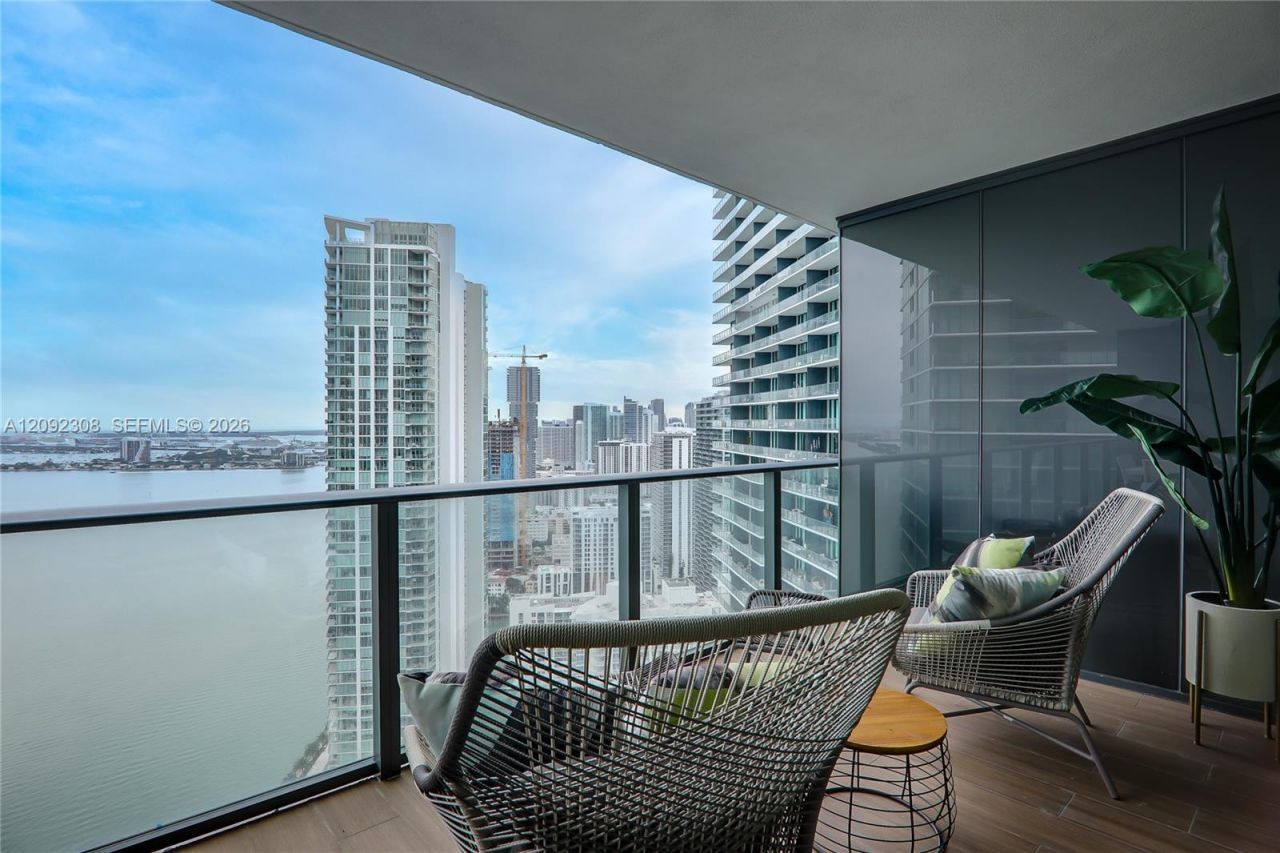 650 NE 32nd St , Unit 4105, Miami, FL 33137 Photo