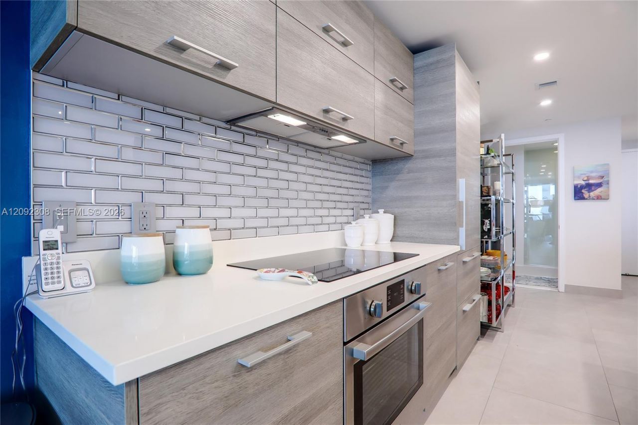 650 NE 32nd St , Unit 4105, Miami, FL 33137 Photo