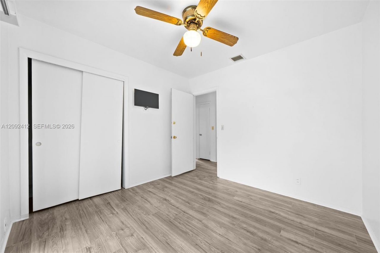 5630 Sheridan St , Hollywood, FL 33021 Photo