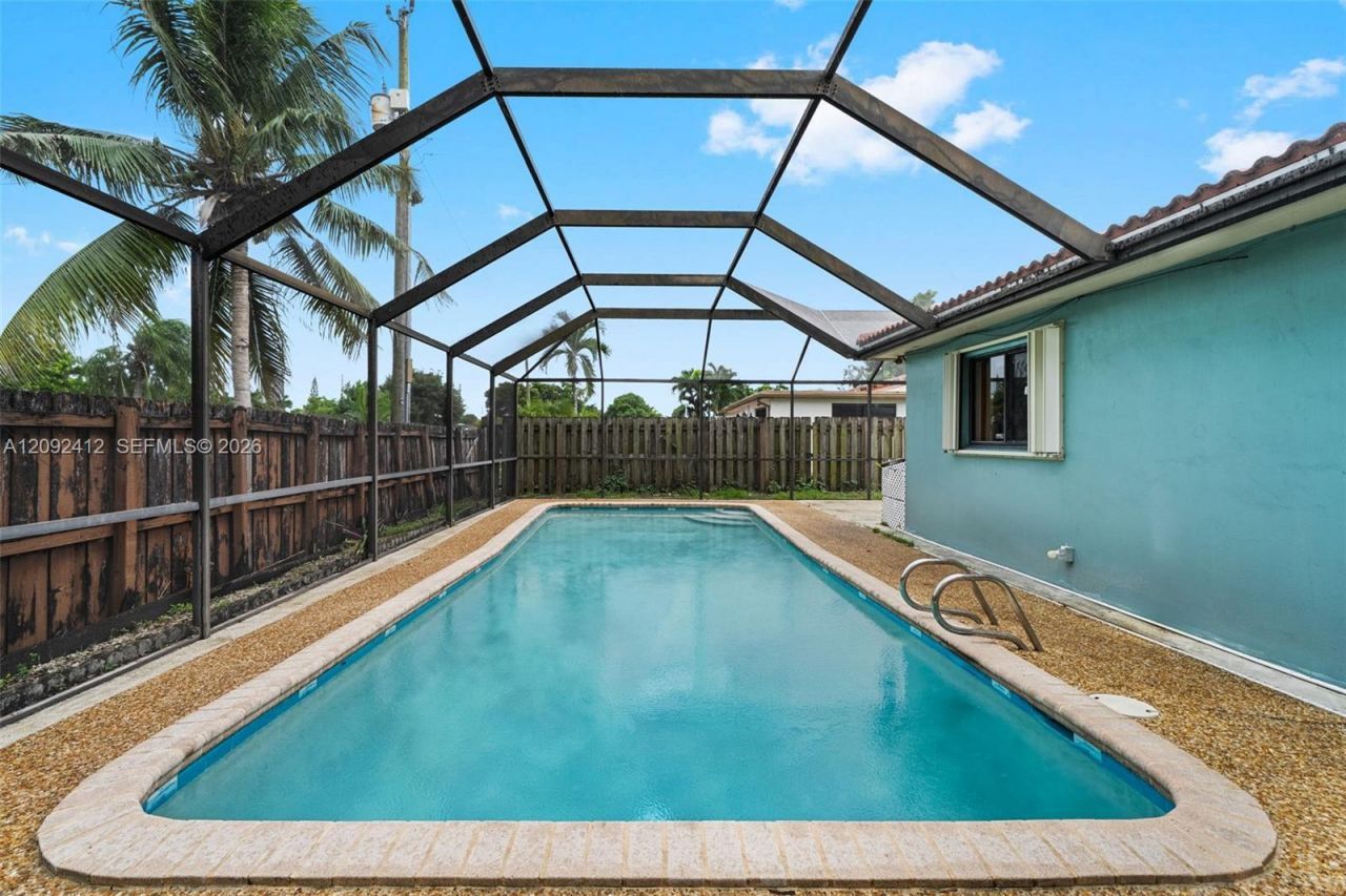 5630 Sheridan St , Hollywood, FL 33021 Photo