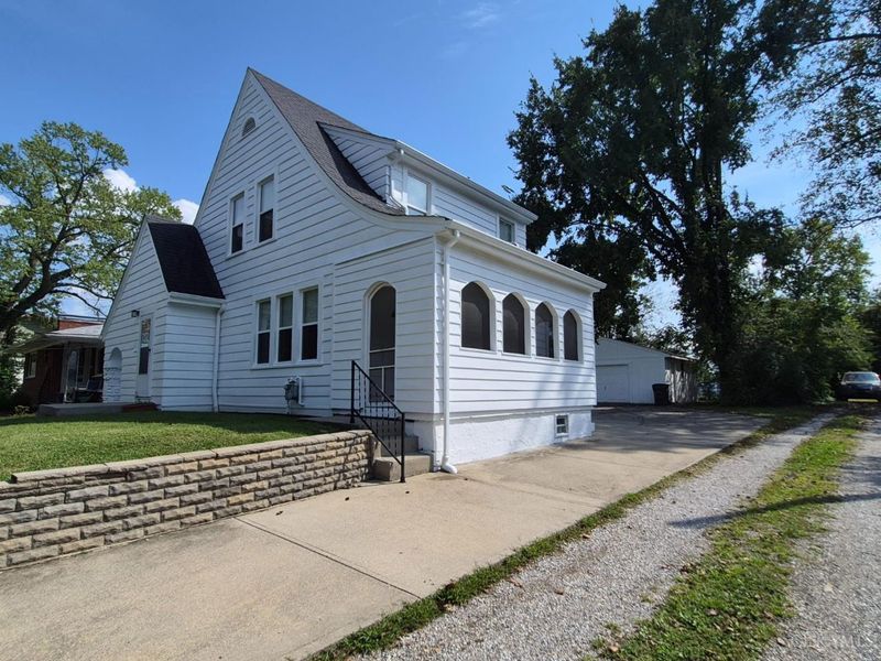 43 Chestnut Avenue, Wyoming, OH 45215 Photo 3