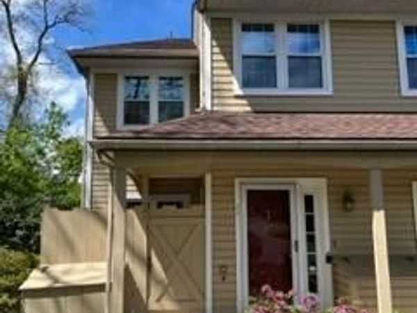 22 TANGLEWOOD DRIVE , READING, PA 19607