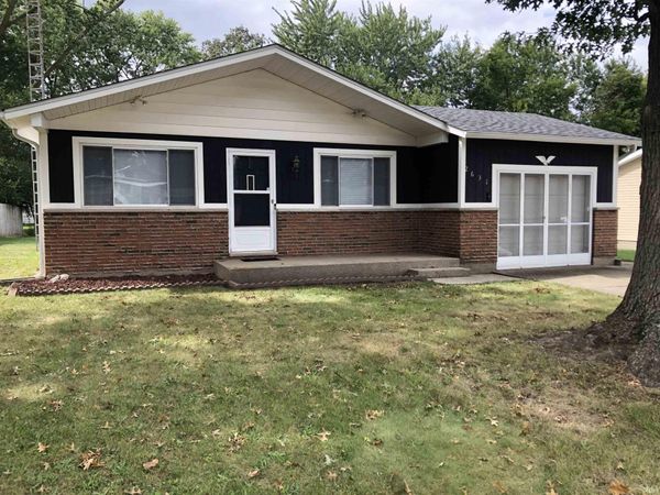 2631 Schumacher Drive, Mishawaka, IN 46545