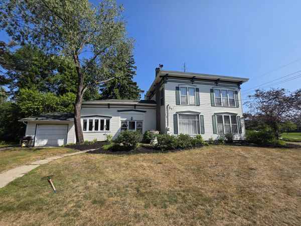 427 S Main Street NE, Cedar Springs, MI 49319