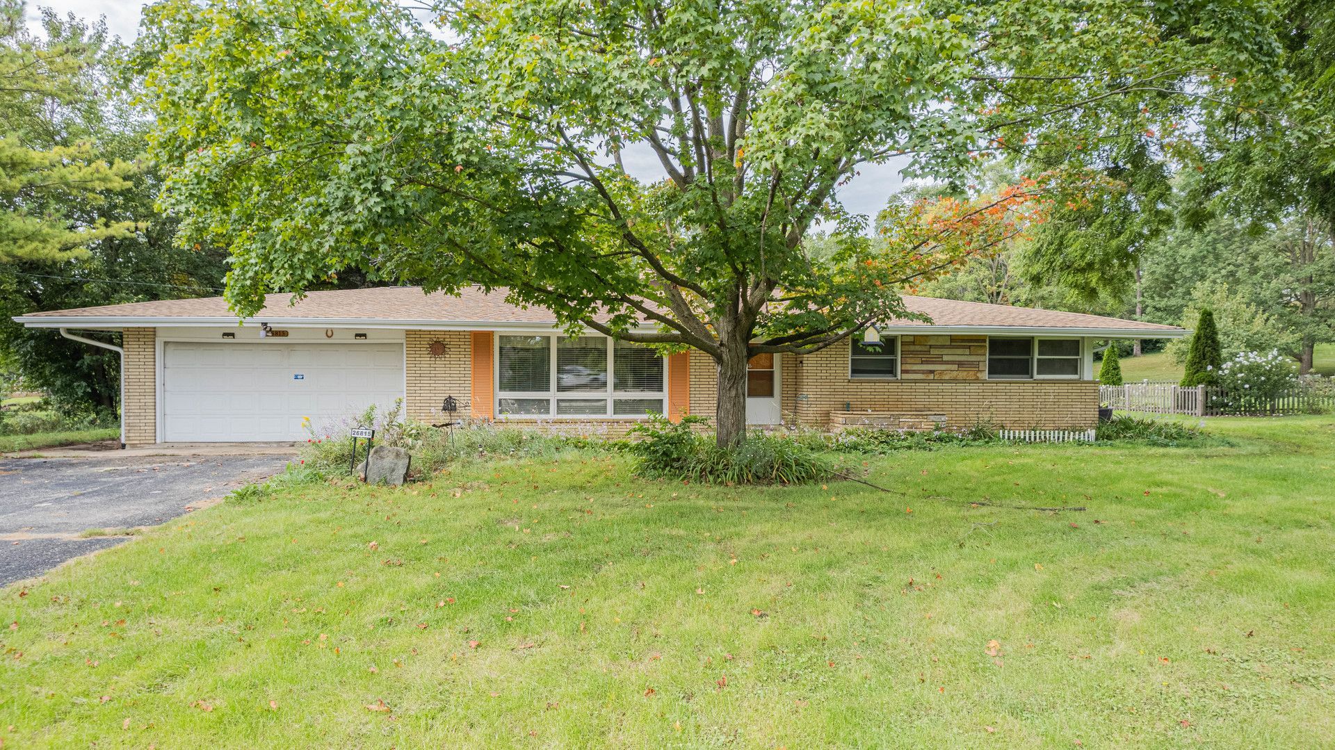 26815 W Nippersink Road, Ingleside, IL 60041 Main Photo