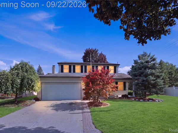 13622 Biscayne Drive , Sterling Heights, Mi 48313