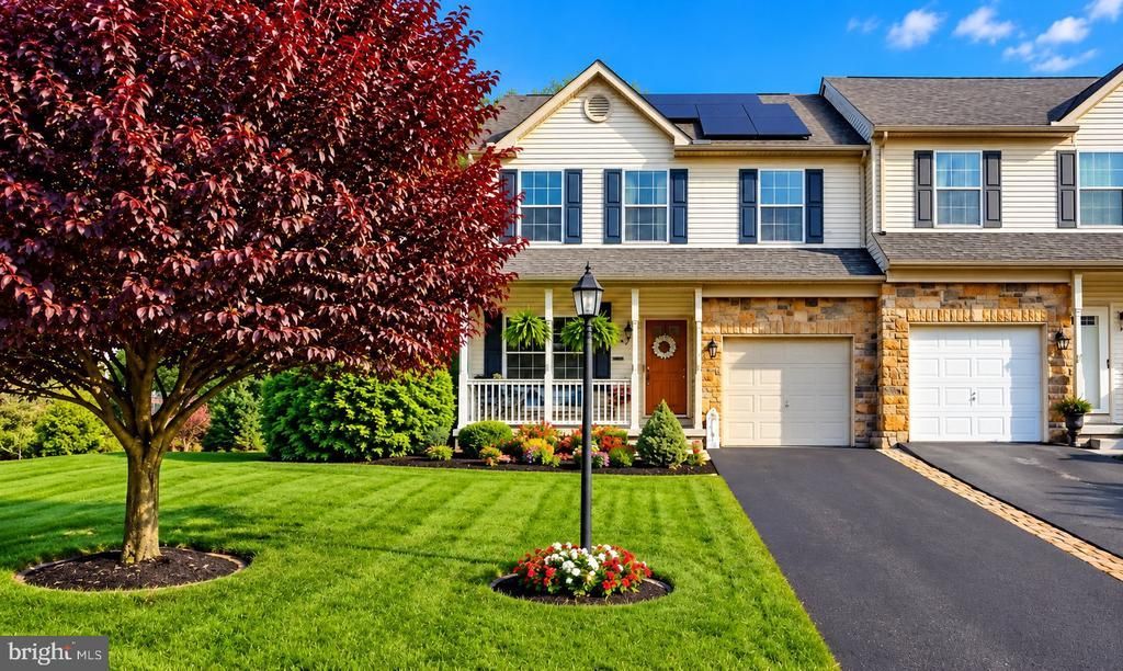 243 MAPLE DRIVE, HANOVER, PA 17331