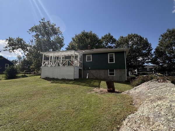 1189 Bark St, Swansea, MA 02777