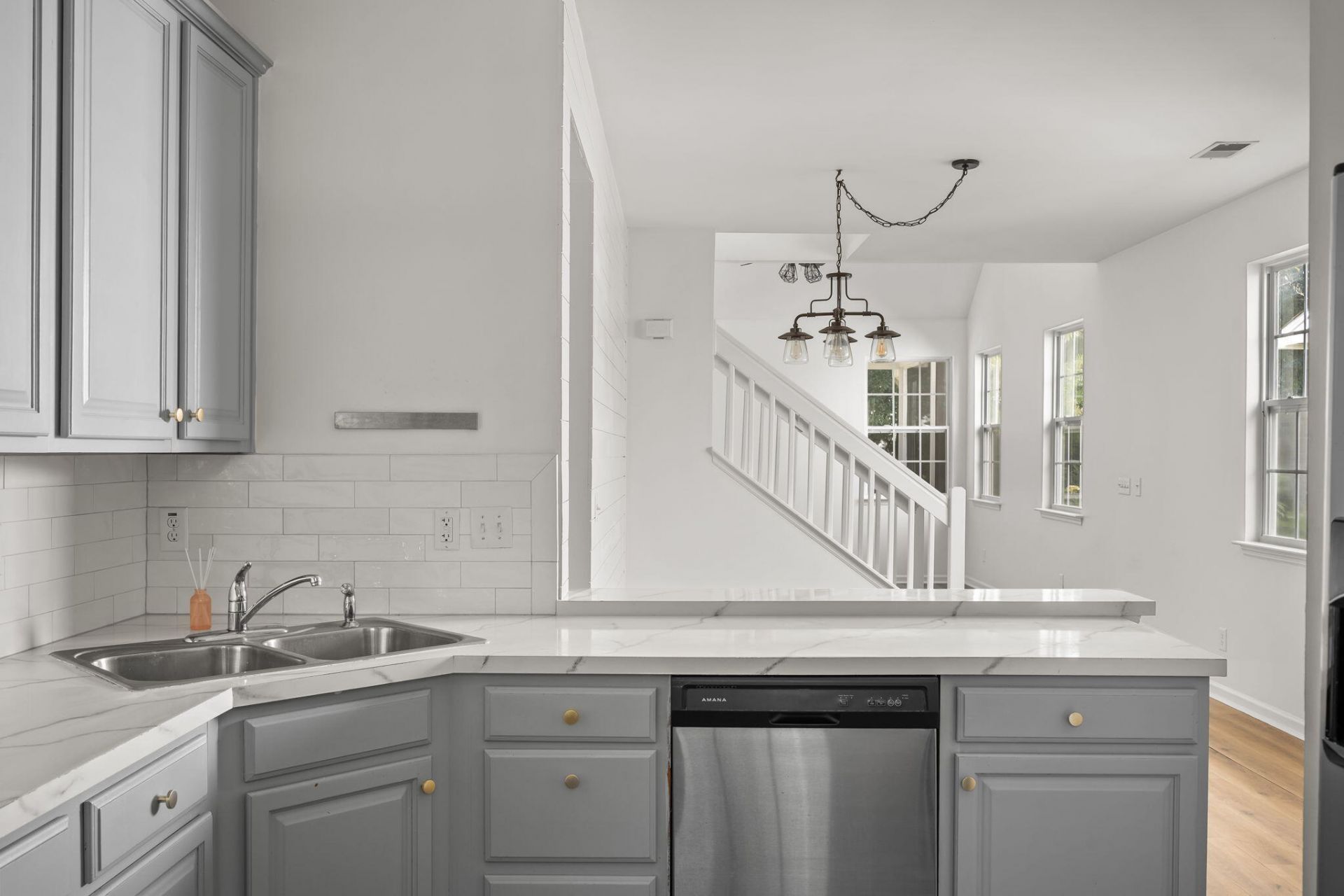 1300 Fenwick Plantation Road Photo 14