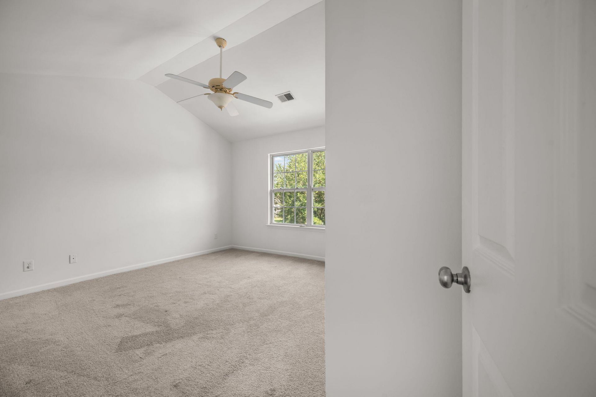 1300 Fenwick Plantation Road Photo 32