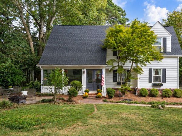 703 Fleetwood Drive, Lookout Mountain, TN 37350