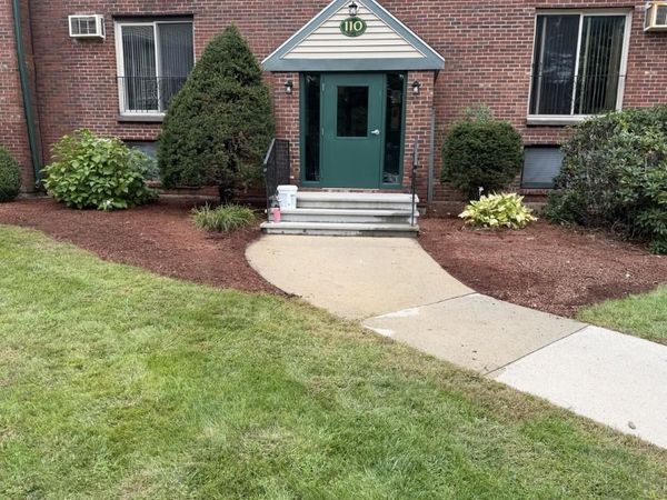 110 English Village Road, Unit 302, Manchester, NH 03102