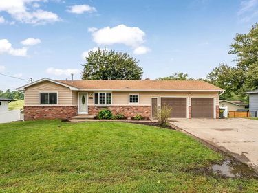 15248 PINE TERRACE Drive, COUNCIL BLUFFS, IA 51503