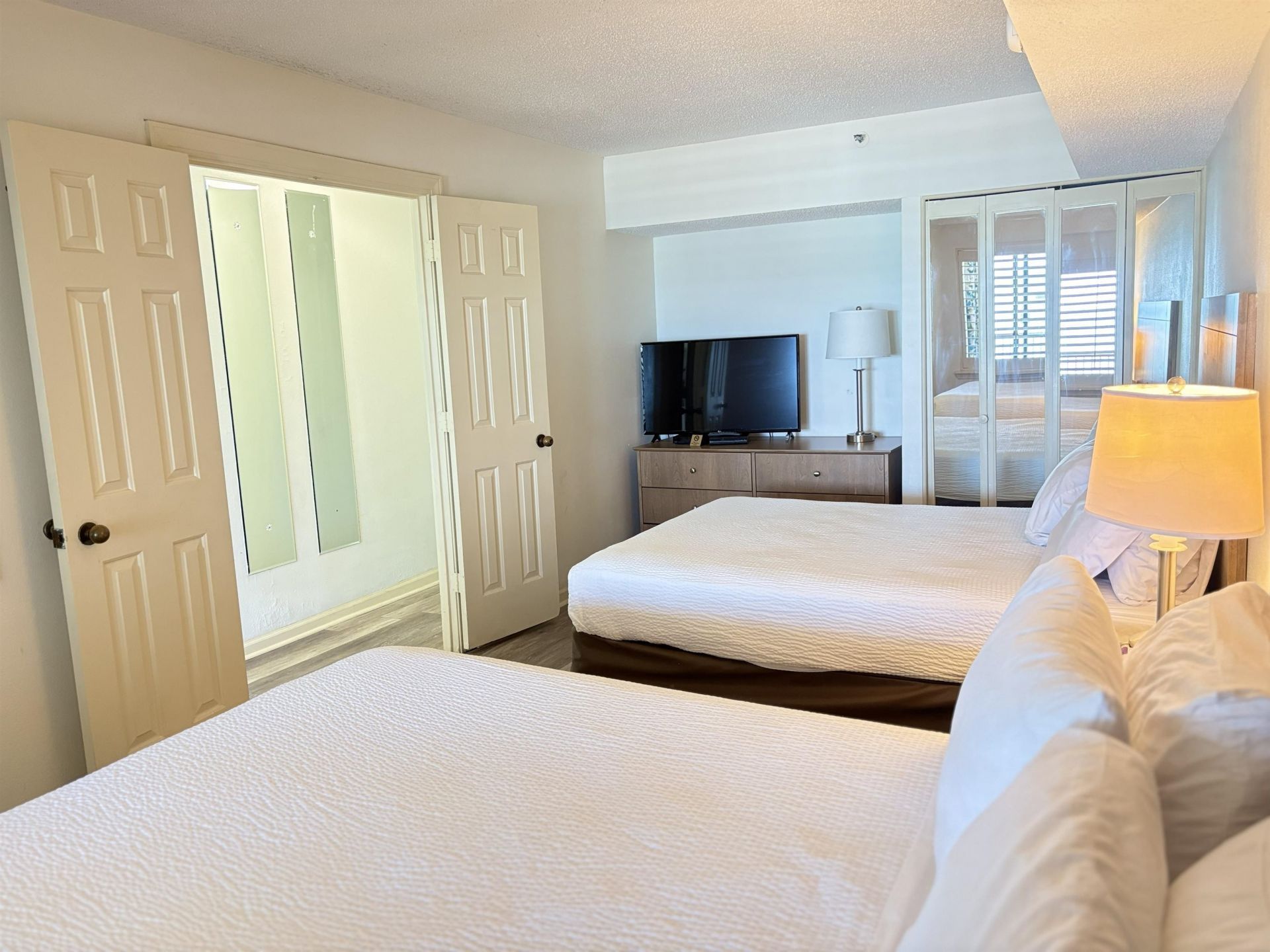 5308 N Ocean Blvd. Photo 6