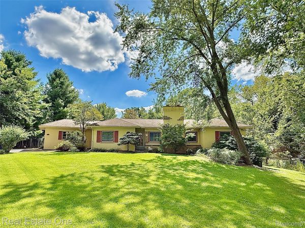 41901 WOODBROOK Drive, Canton Township, Mi 48188