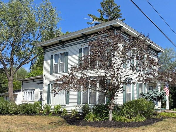 427 S Main Street NE, Cedar Springs, MI 49319