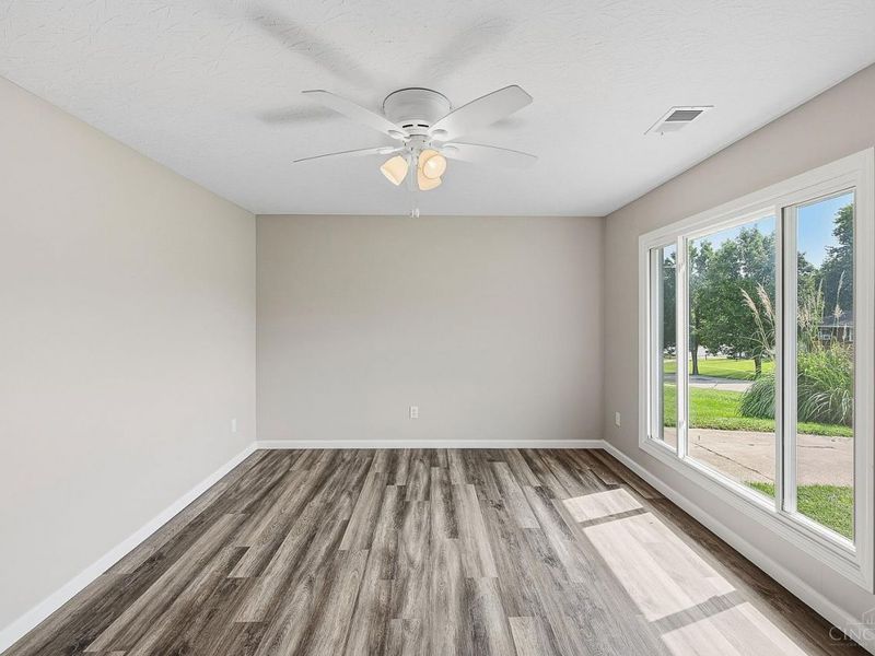 72 Chickasaw Drive, New Miami, OH 45013 Photo 6