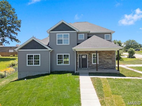 106 Highview Drive, Ballwin, MO 63011
