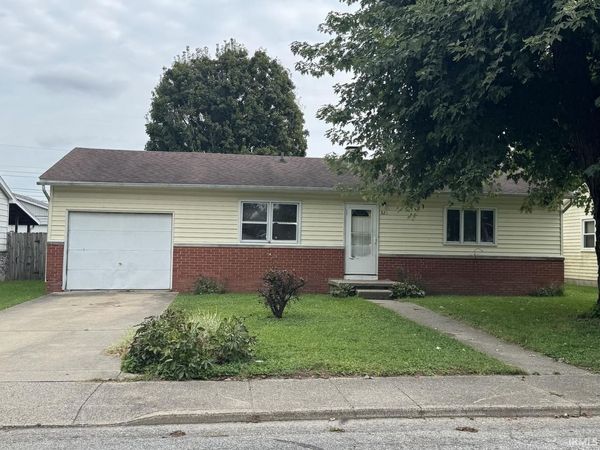 821 Poplar Street, Tipton, IN 46072
