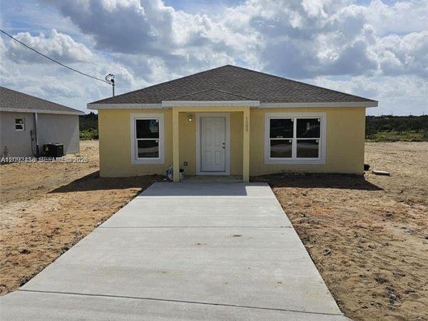 1207 Ramona Avenue , Sebring, FL 33870