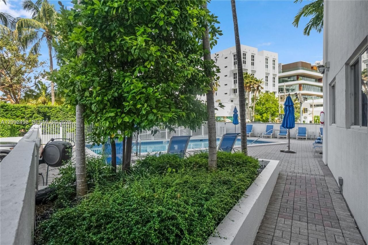 1688 West Ave, Unit 408, Miami Beach, FL 33139 Photo
