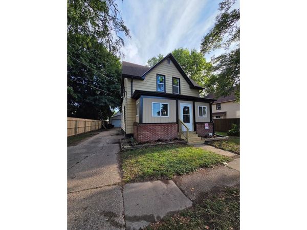 918 Gerald Avenue, Beloit, WI 53511