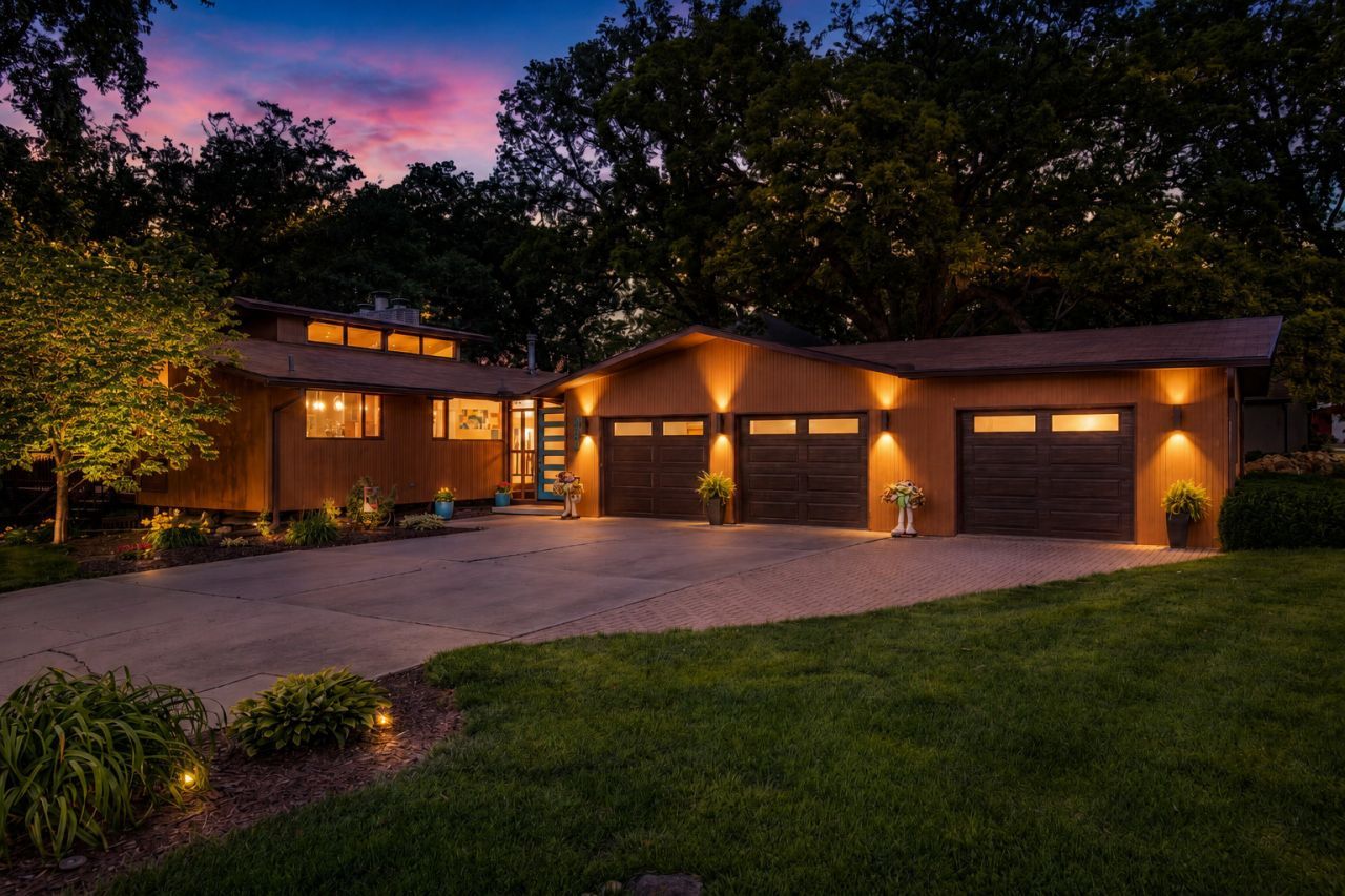 2390 Circle Drive , Ottawa, IL 61350 Main Photo
