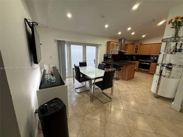 12323 SW 198th St , Miami, FL 33177