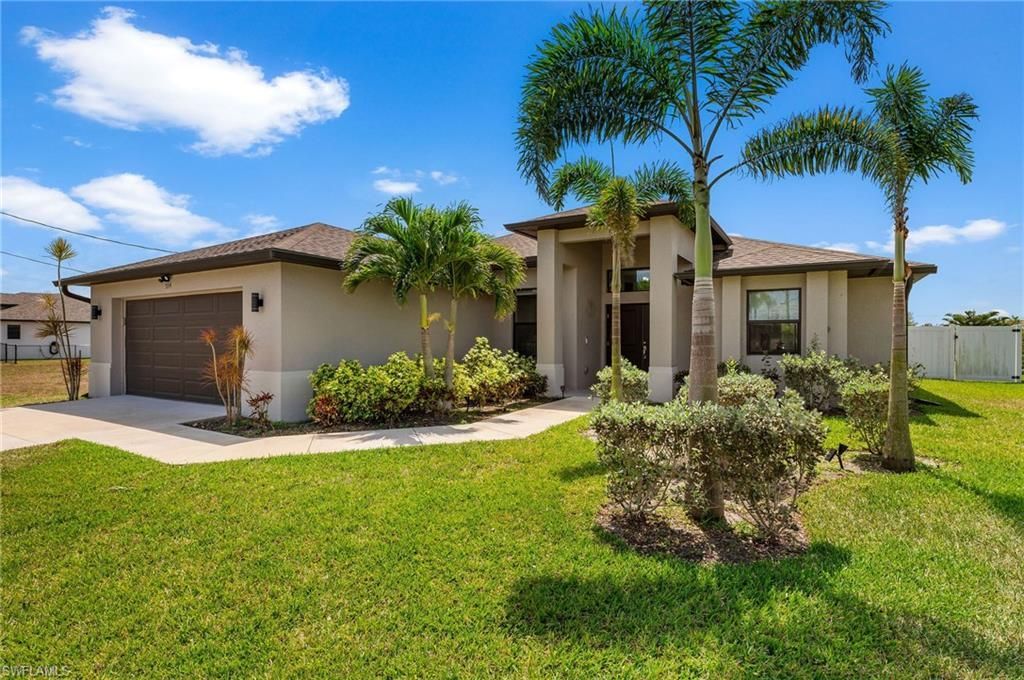 534 SE 1st Ter, Cape Coral, FL 33990 Photo
