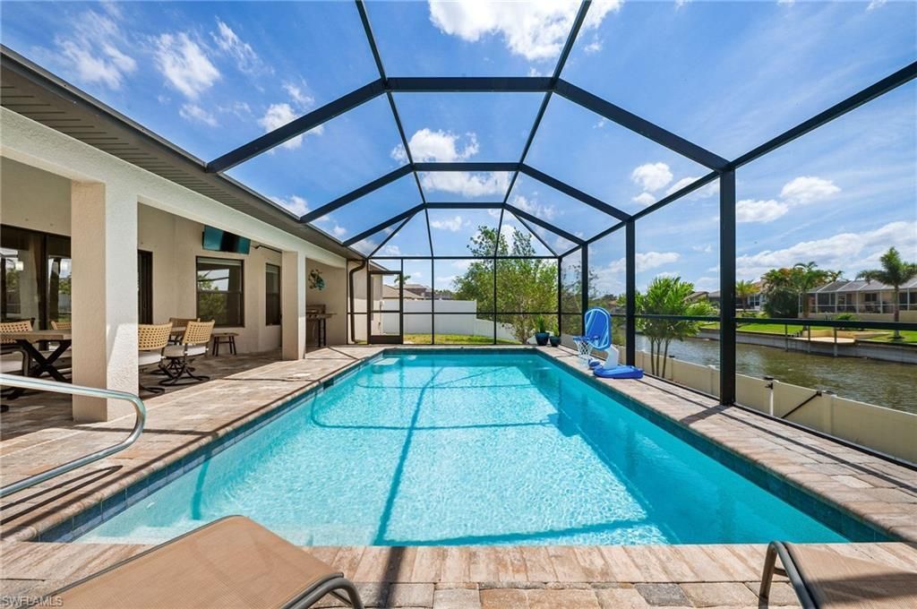 534 SE 1st Ter, Cape Coral, FL 33990 Photo
