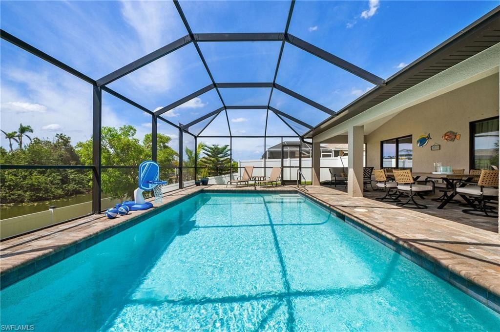 534 SE 1st Ter, Cape Coral, FL 33990 Photo