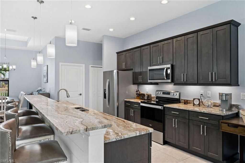 534 SE 1st Ter, Cape Coral, FL 33990 Photo