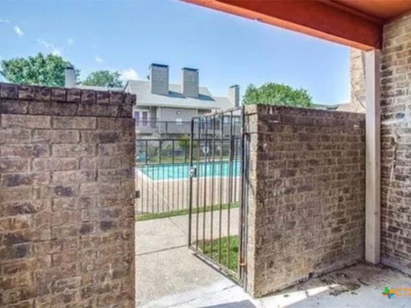 9839 Walnut Street , Unit T201, Dallas, TX 75243
