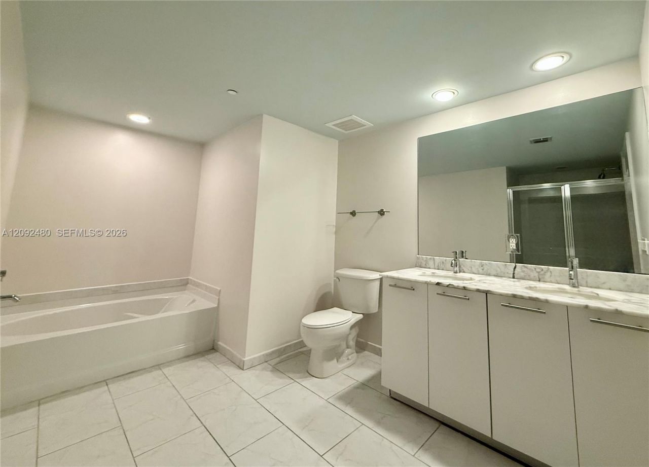 Please Call For Address, Unit 3707, Miami, FL 33131 Photo