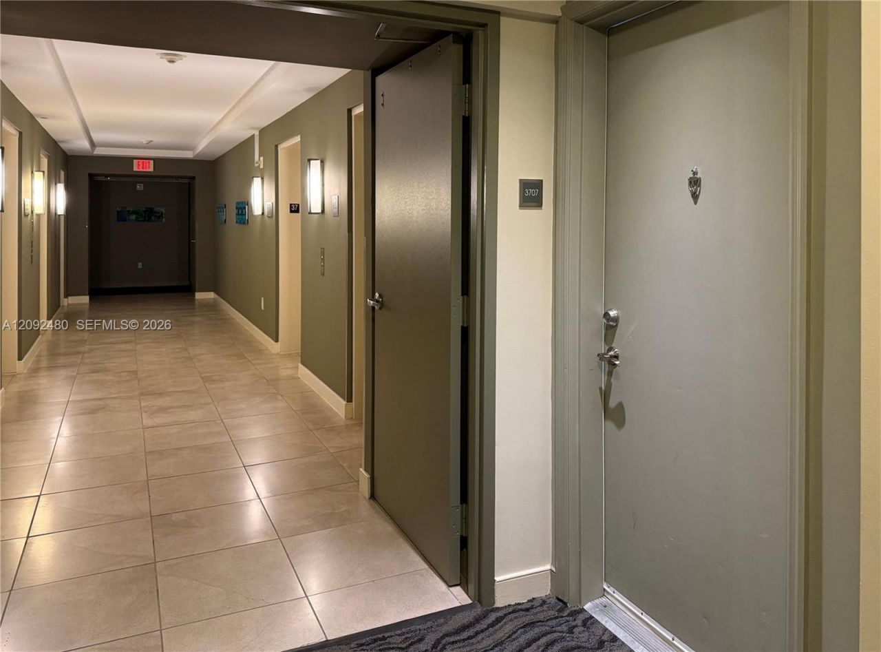 Please Call For Address, Unit 3707, Miami, FL 33131 Photo