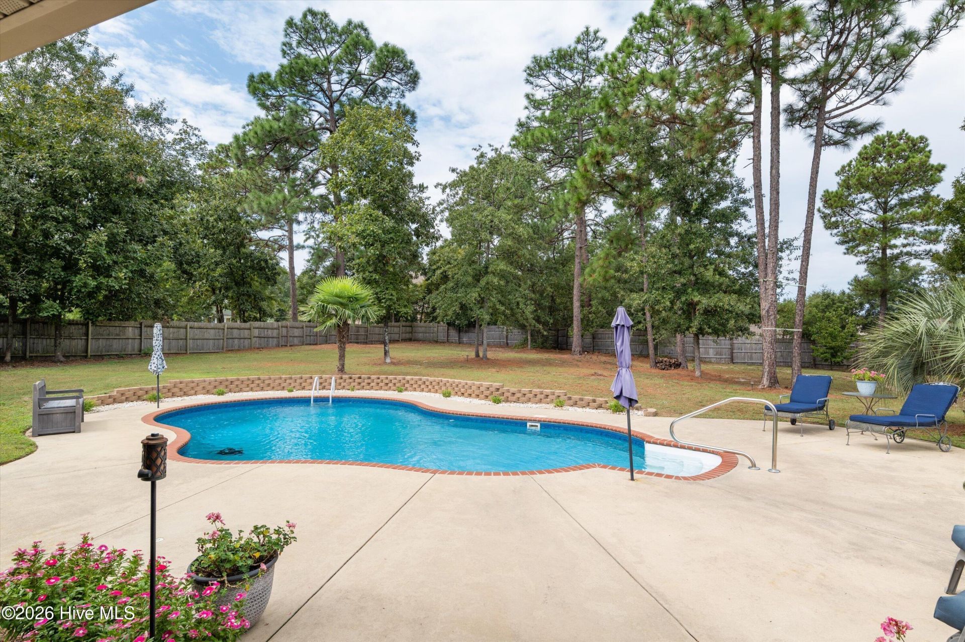 303 Highland Drive Photo 43