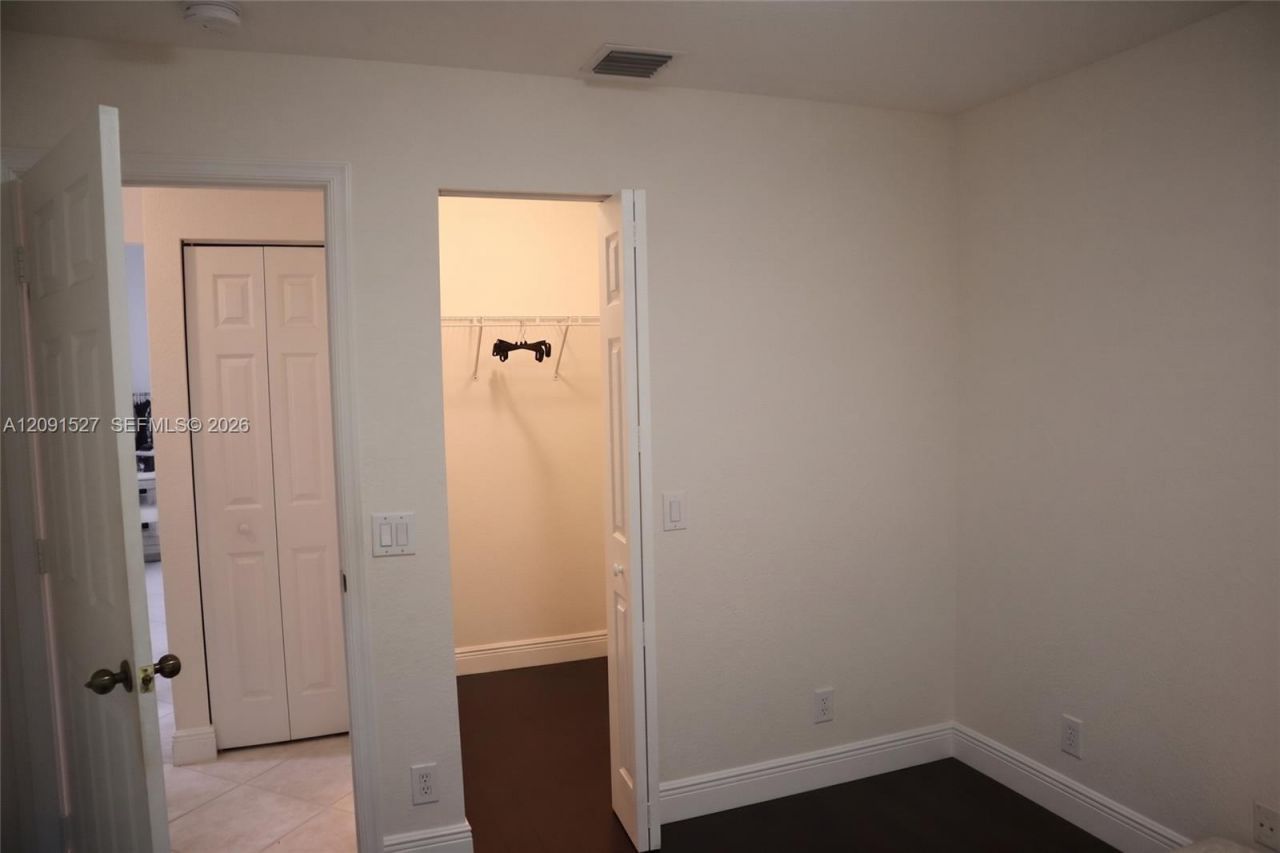 1575 Zenith Way, Unit 1575, Weston, FL 33327 Photo