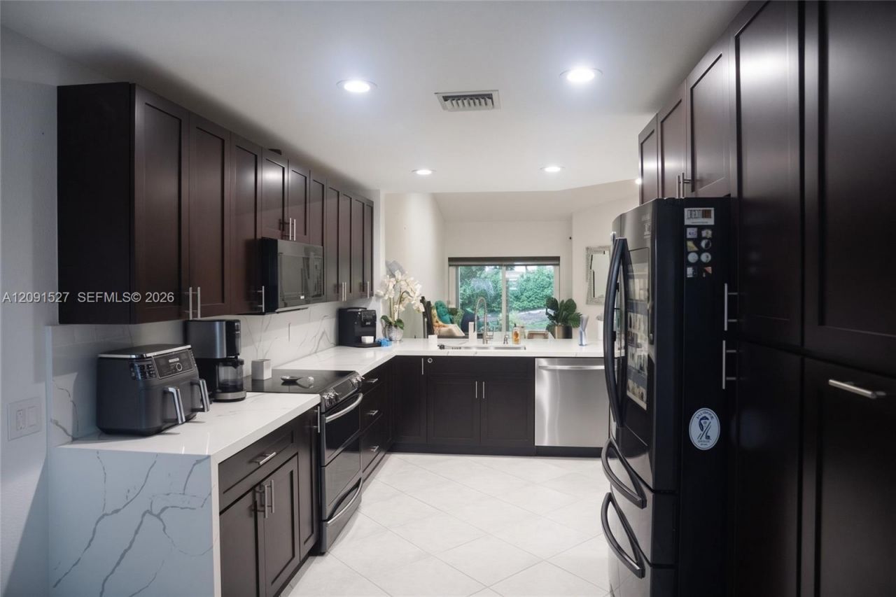 1575 Zenith Way, Unit 1575, Weston, FL 33327 Photo