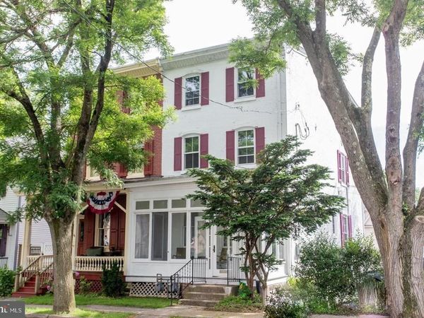 34 S CLINTON STREET , DOYLESTOWN, PA 18901