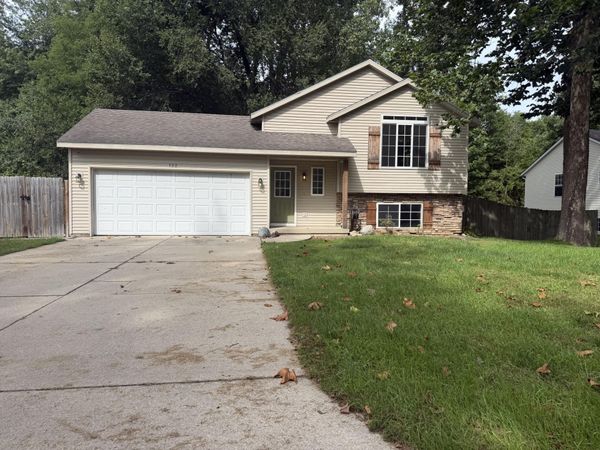 122 Summit Drive, Allegan, MI 49010