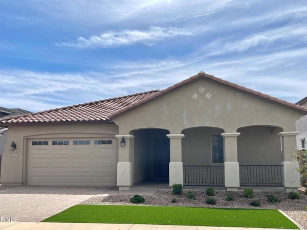 10027 W VERDE Lane, Avondale, AZ 85392